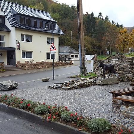 Steeger Tal Hotel Бахарах Екстериор снимка